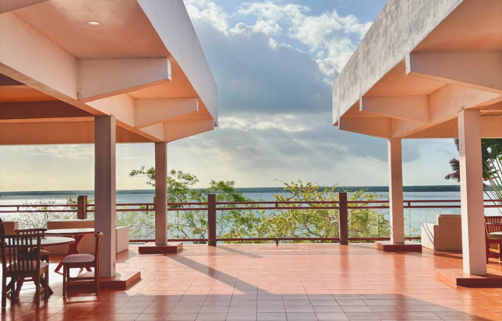 Awazul Bacalar About Img